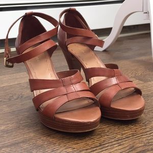 TAHARI // Strappy Heels